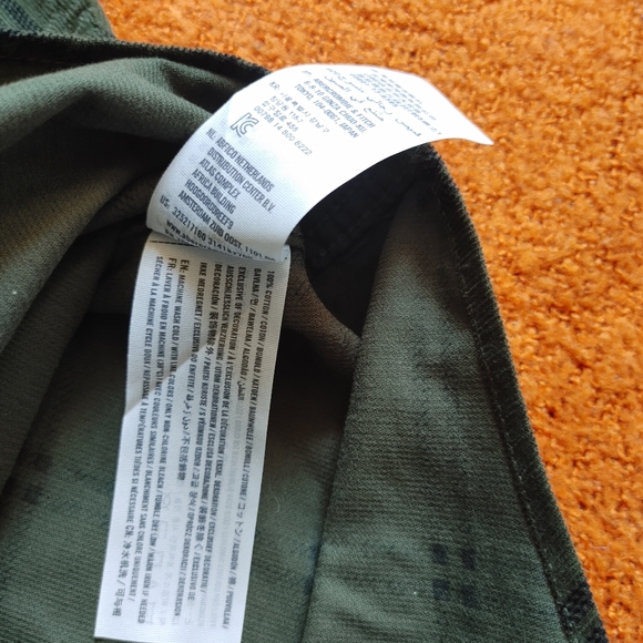 Hollister Corduroy Shirt - Picture 6 of 9